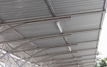 installing Gendros metal roofing